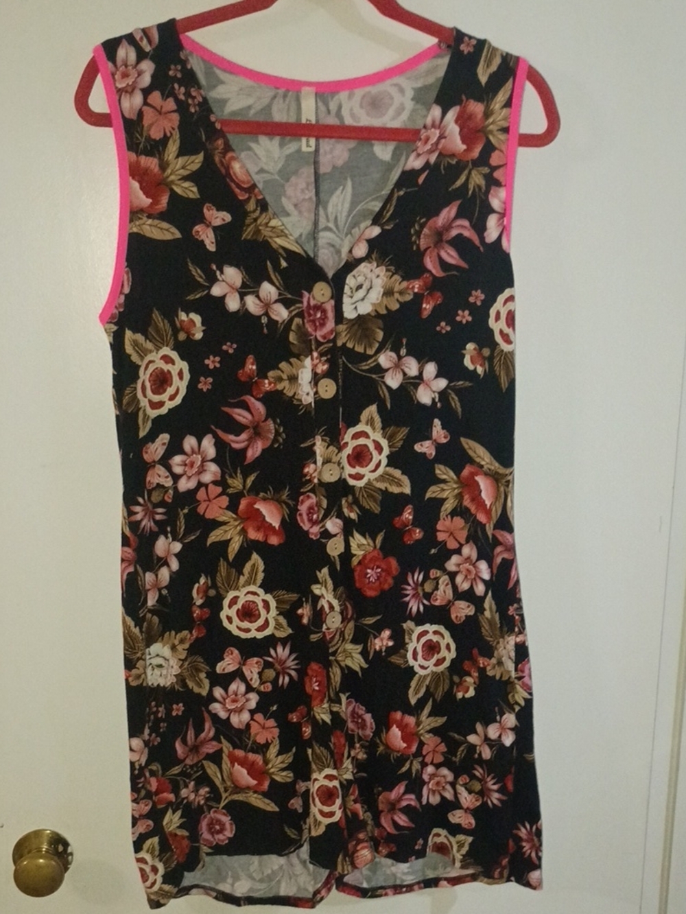 Lilypad Floral Sleeveless Romper – Size Large – Black & Pink